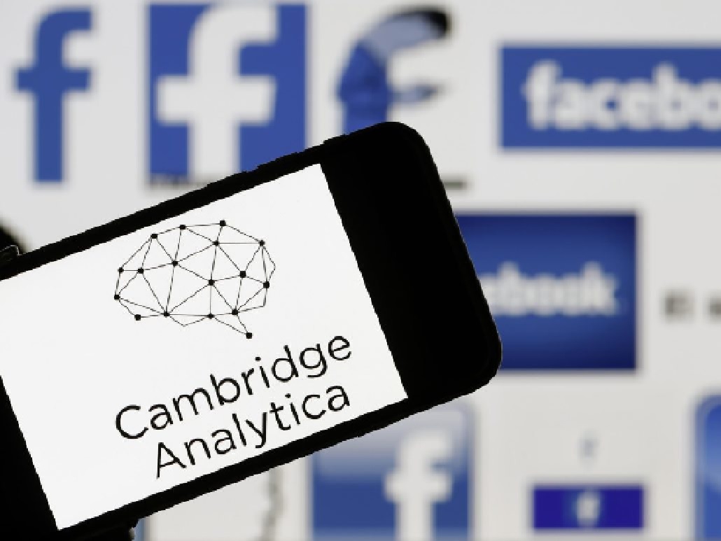 Prima multa a Facebook per lo scandalo Cambridge Analytica